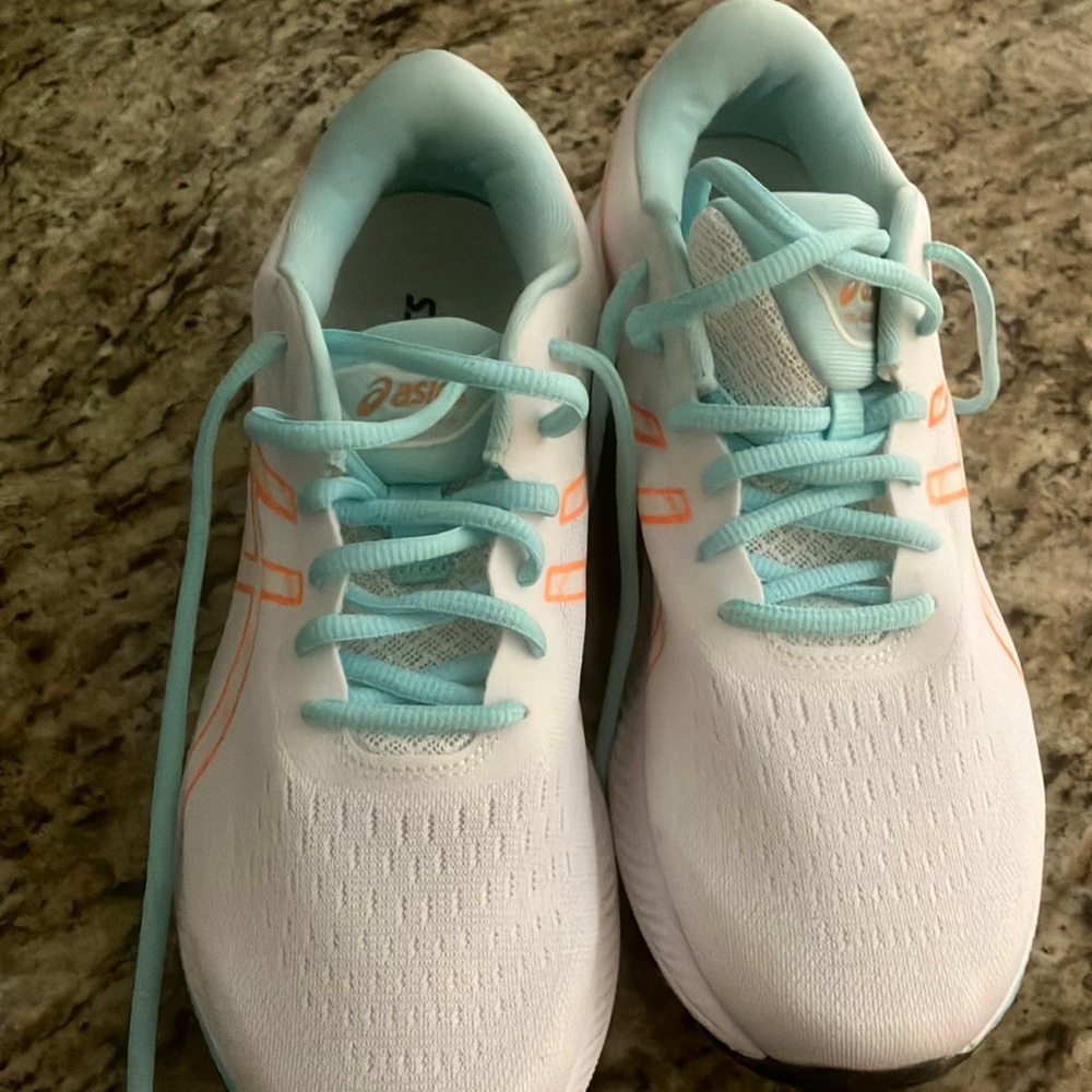 Women’s ASICS
